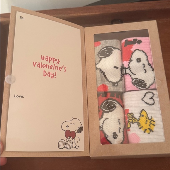 NWT Peanuts Childrens’ Socks - Picture 3 of 4
